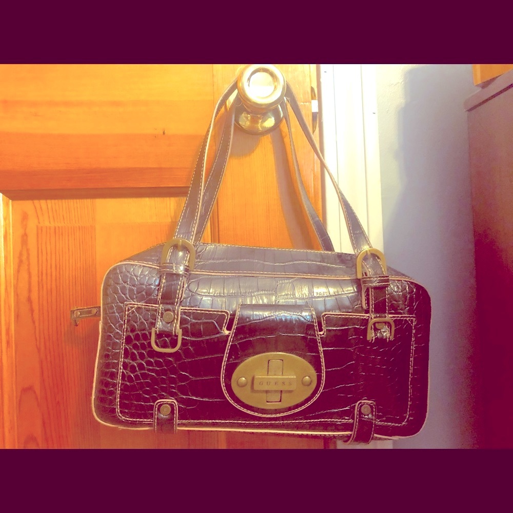 Guess purse